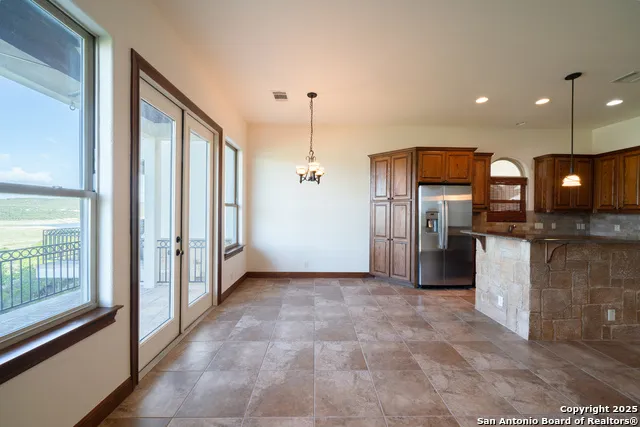17545 E Reed Parks Rd Unit 2 Jonestown, TX 78645