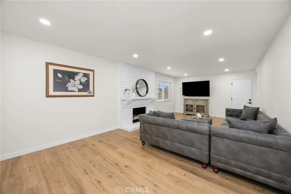 230 Gila Way Placentia, CA 92870