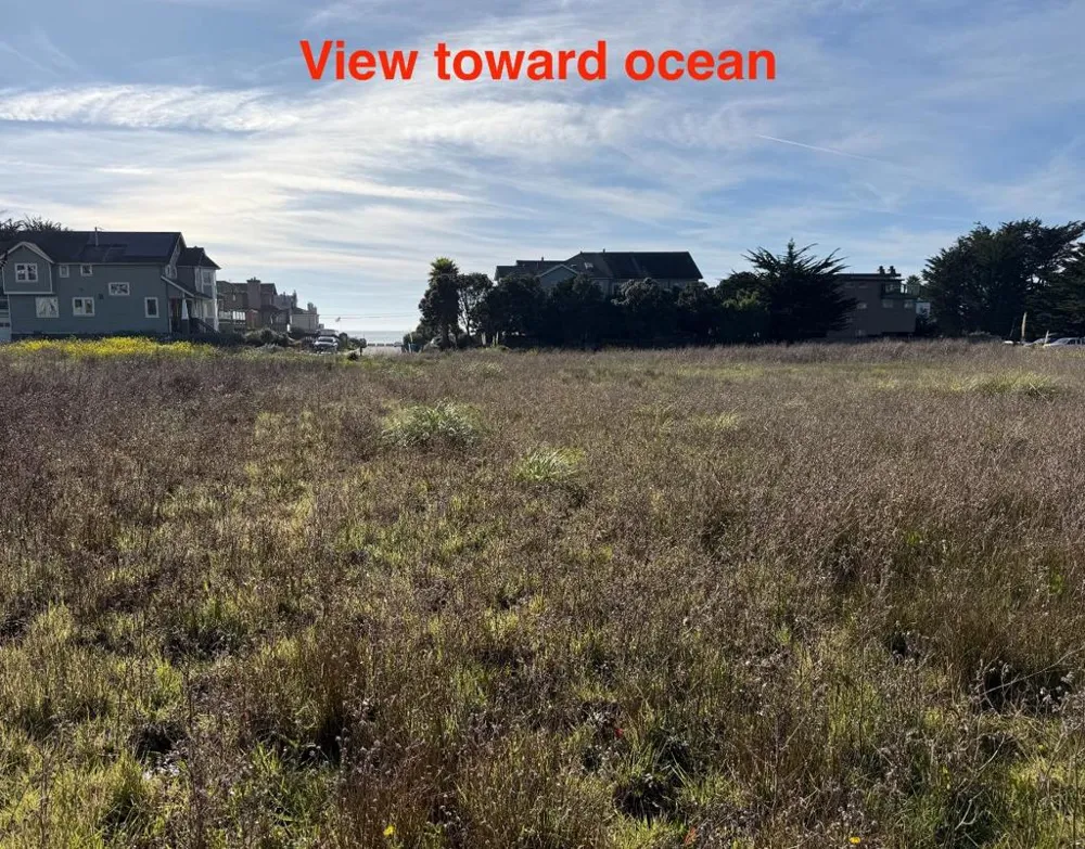 Coronado Avenue Half Moon Bay, CA 94019