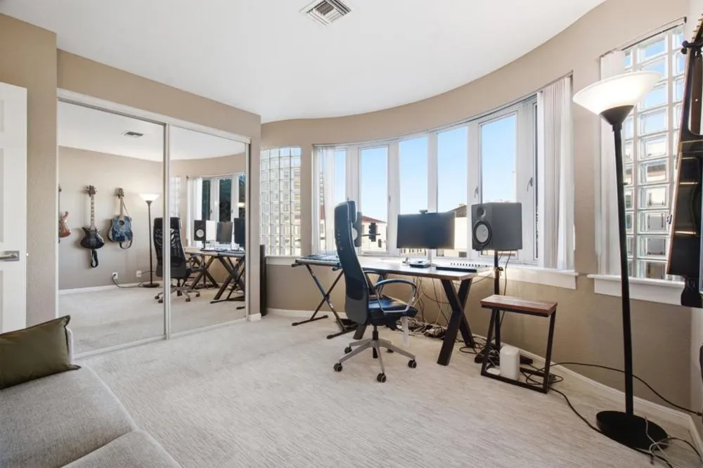 1111 Bay Street #307 San Francisco, CA 94123