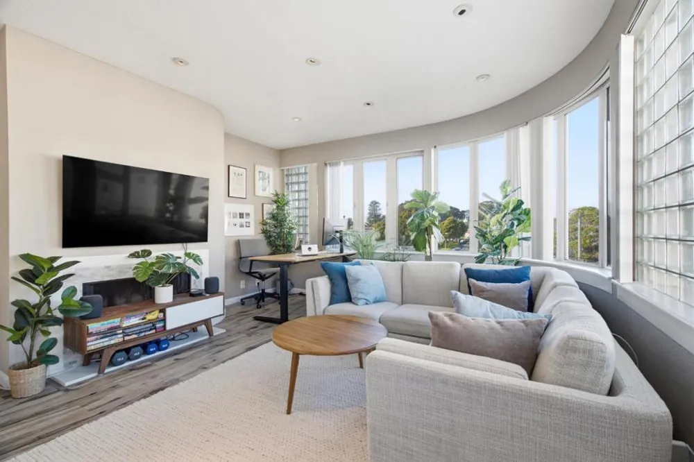 1111 Bay Street #307 San Francisco, CA 94123
