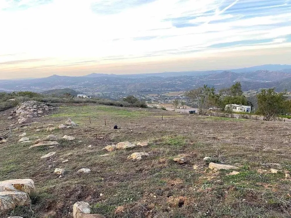 13749 Calle Del Sol Jamul, CA 91935