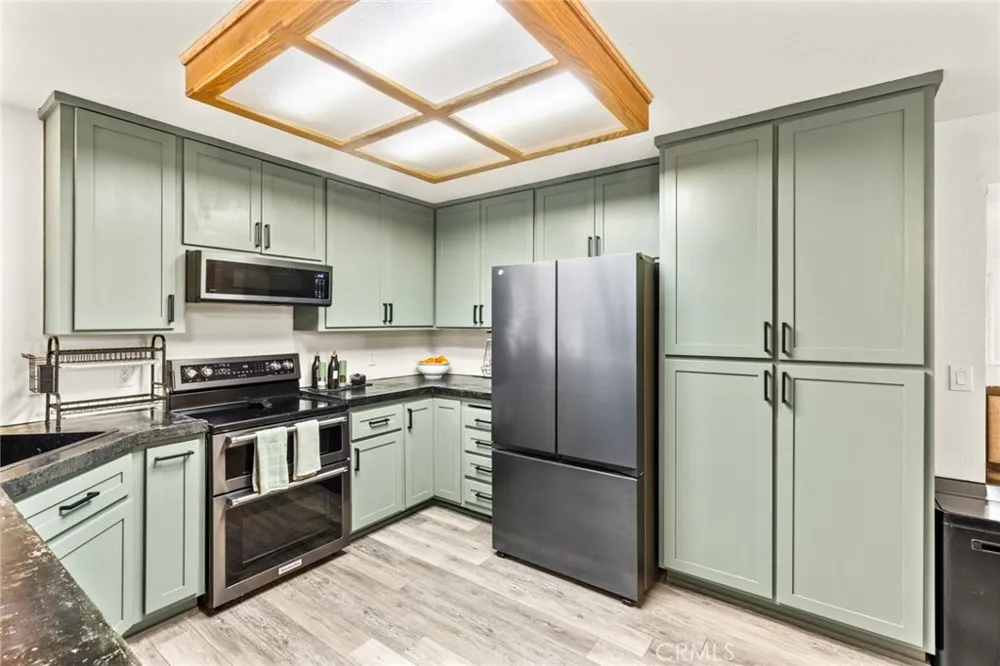 14366 Carnegie Magalia, CA 95954