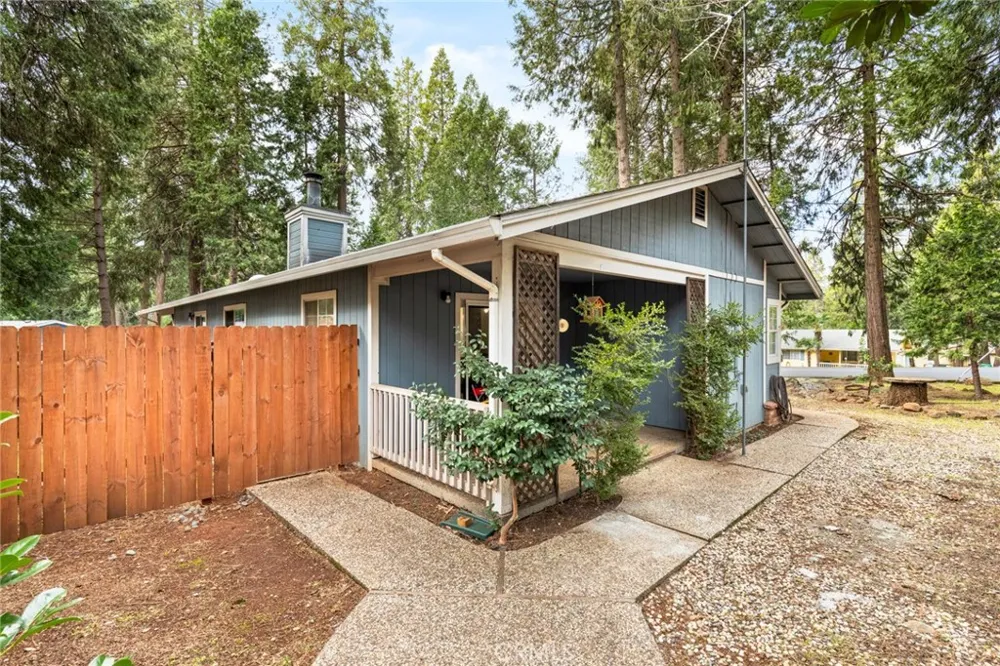 14366 Carnegie Magalia, CA 95954