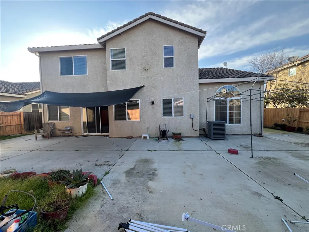 924 Dosangh Court Livingston, CA 95334