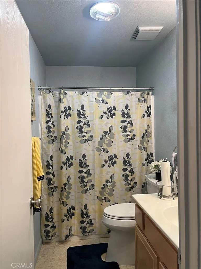 924 Dosangh Court Livingston, CA 95334