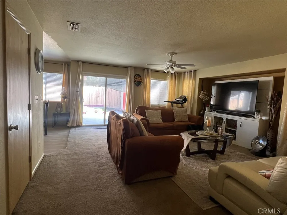 924 Dosangh Court Livingston, CA 95334