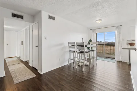 7600 Emmett F Lowry Expressway #1102