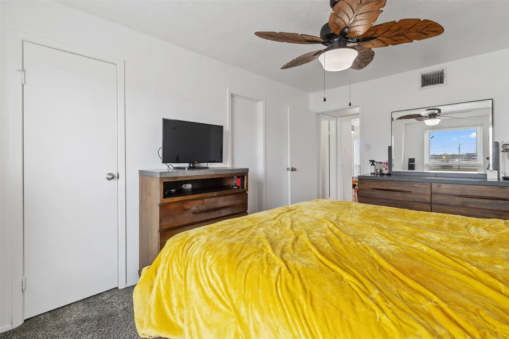 7600 Emmett F Lowry Expressway #1102 Texas City, TX 77591