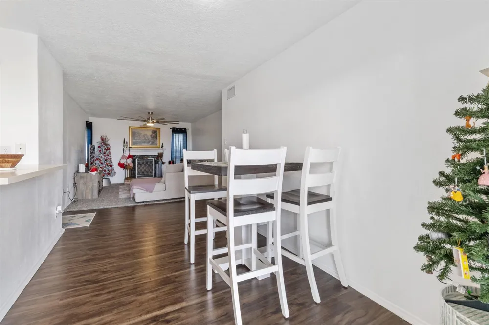 7600 Emmett F Lowry Expressway #1102 Texas City, TX 77591