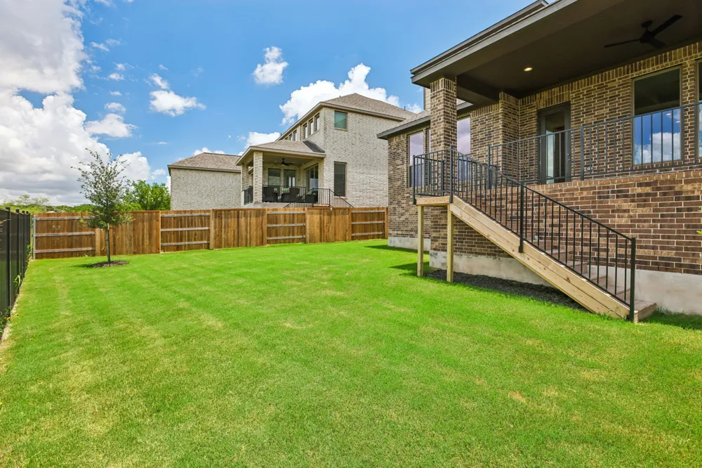 214 Prickly Poppy Loop Kyle, TX 78640