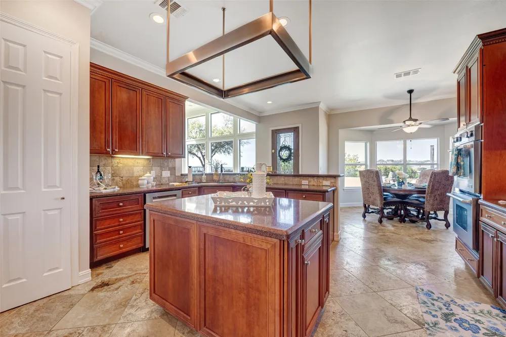 3211 Constitution Drive Lago Vista, TX 78645