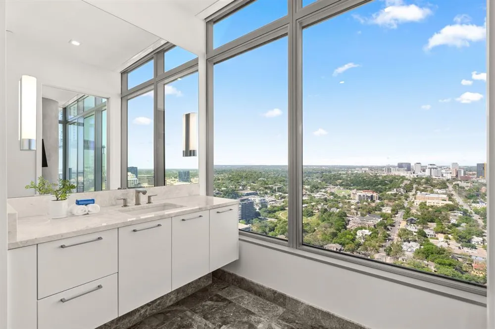 501 West Avenue #3403 Austin, TX 78701
