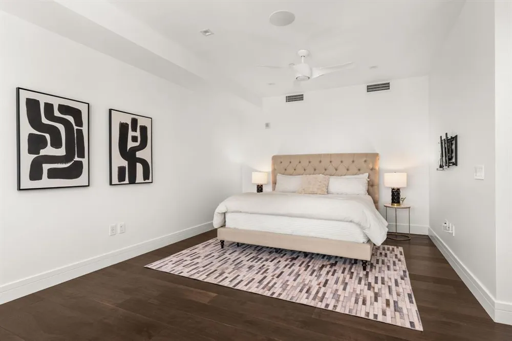 501 West Avenue #3403 Austin, TX 78701