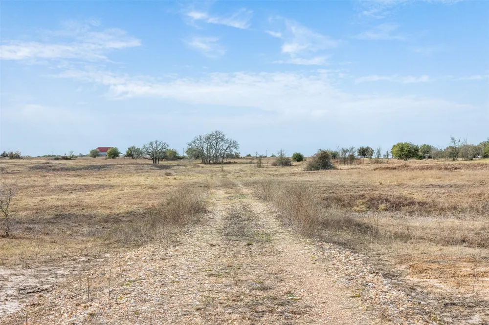 1310 Nassau Road Round Top, TX 78954