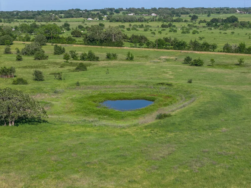 1310 Nassau Road Round Top, TX 78954