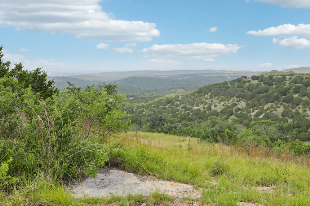 144 Cherokee Ridge Bertram, TX 78605