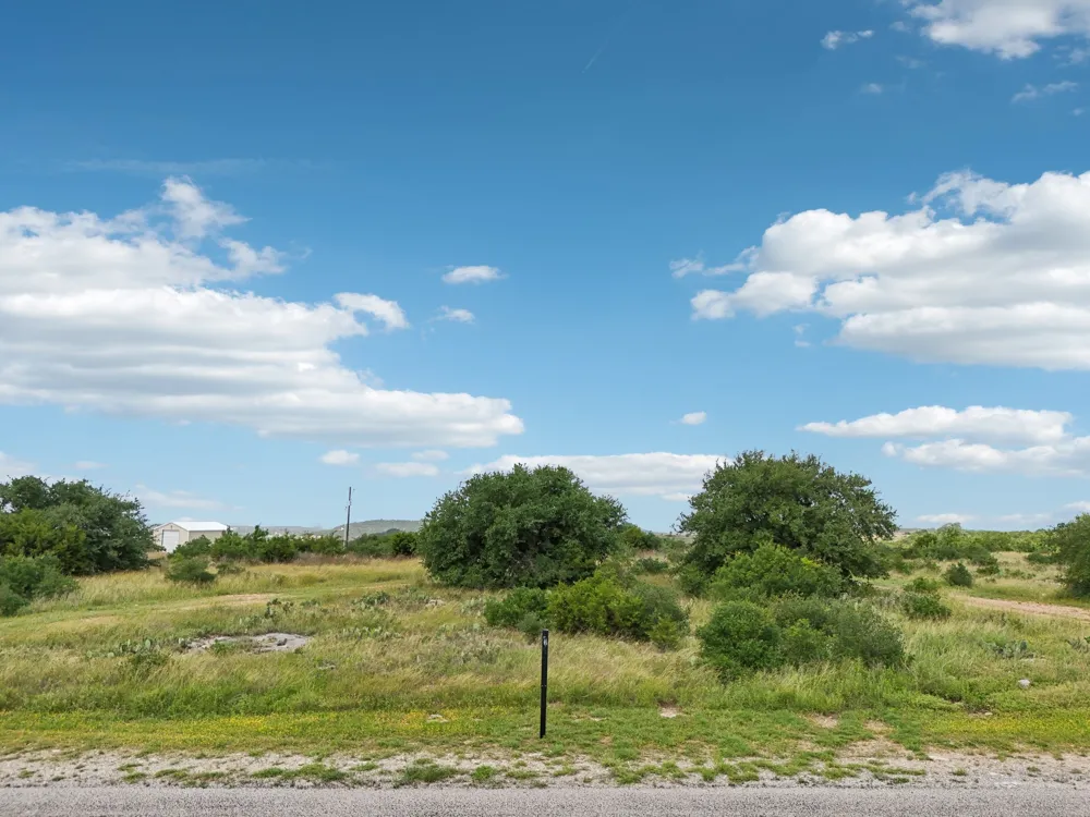 144 Cherokee Ridge Bertram, TX 78605