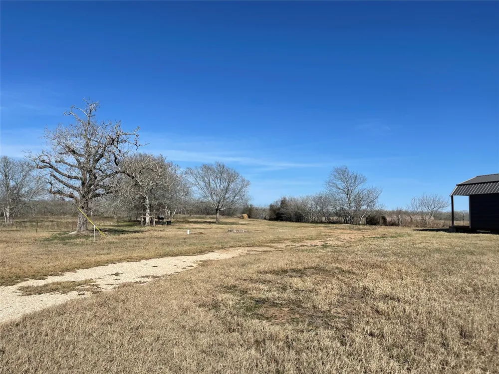 5279 Fm 2762 Flatonia, TX 78941