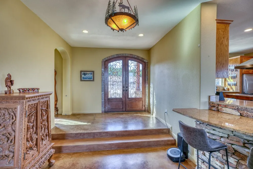 8256 S Us Highway 183 Briggs, TX 78608