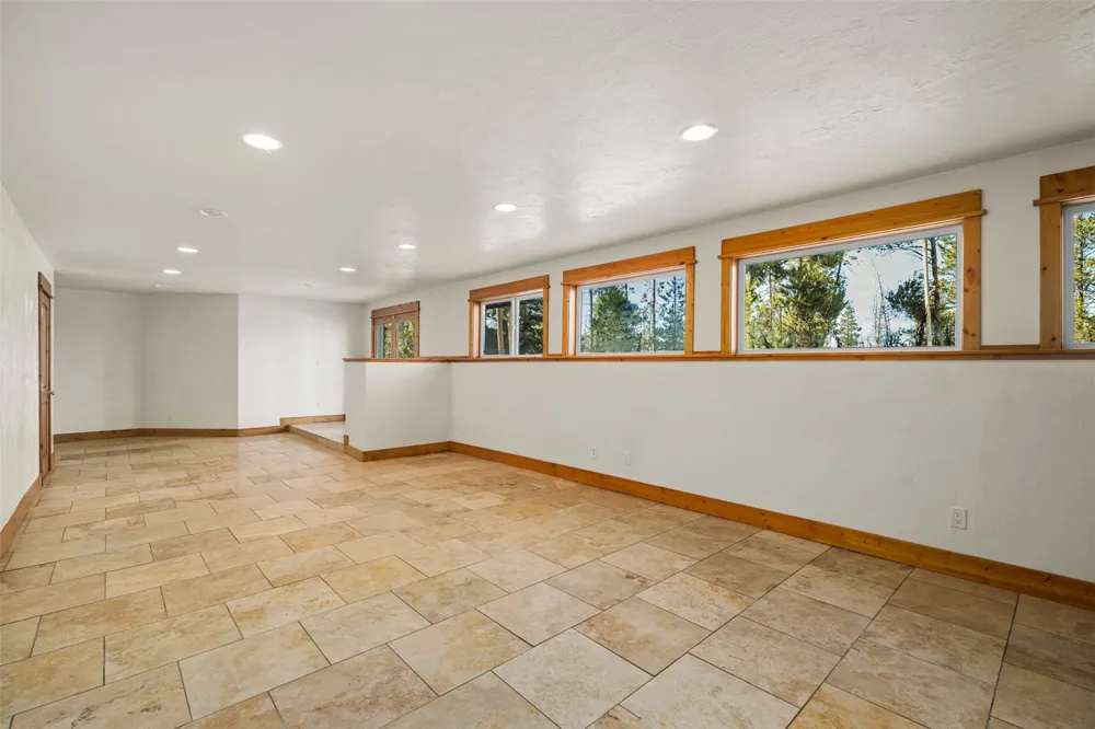 33533 Seneca Trail Oak Creek, CO 80467