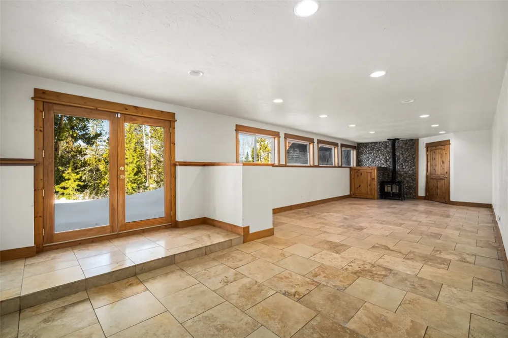 33533 Seneca Trail Oak Creek, CO 80467