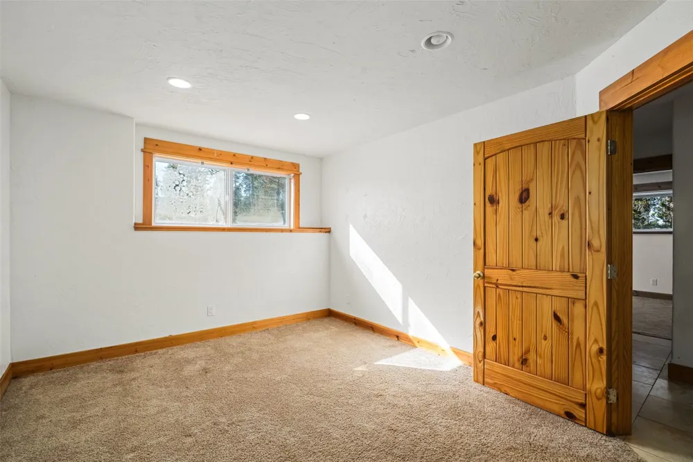 33533 Seneca Trail Oak Creek, CO 80467