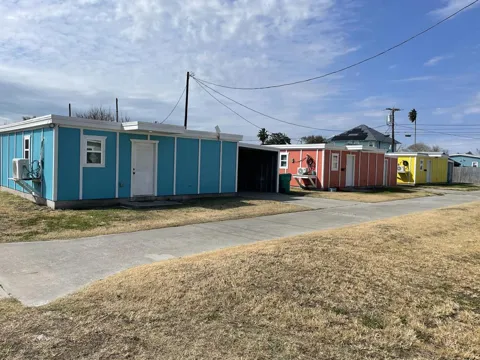 229 E Spencer