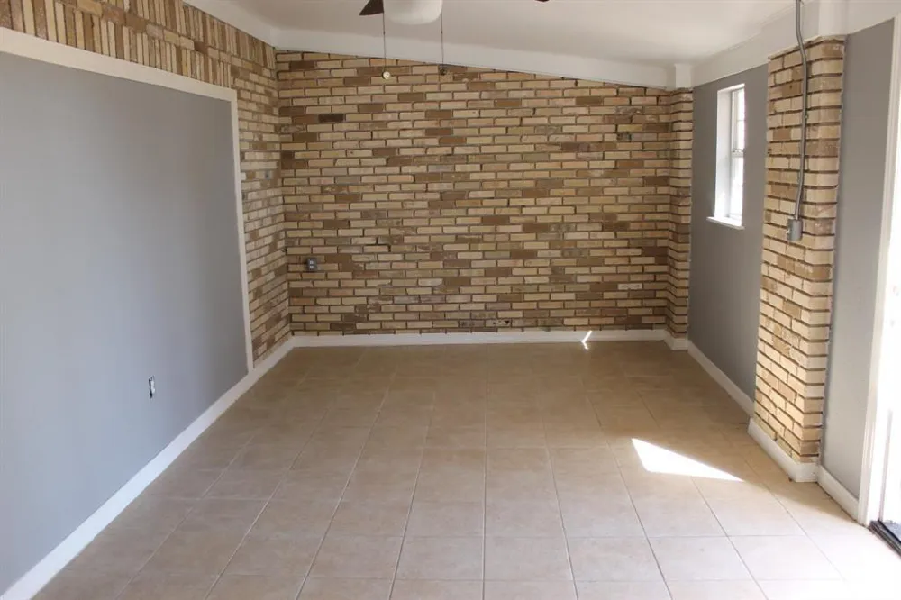 2248 Us Highway 77a S Yoakum, TX 77995