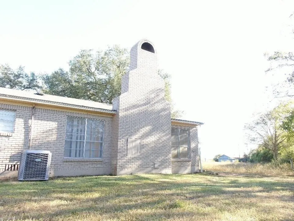 2248 Us Highway 77a S Yoakum, TX 77995