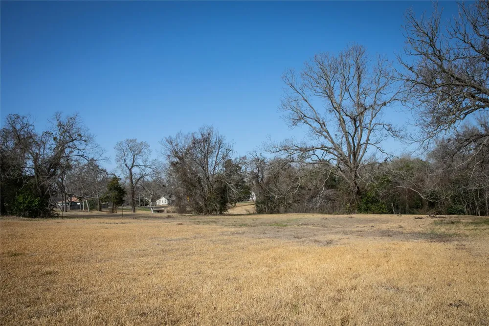 Sycamore Street Brenham, TX 77833