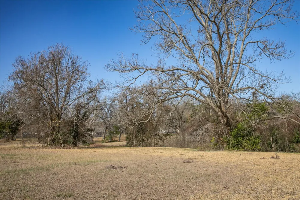 Sycamore Street Brenham, TX 77833
