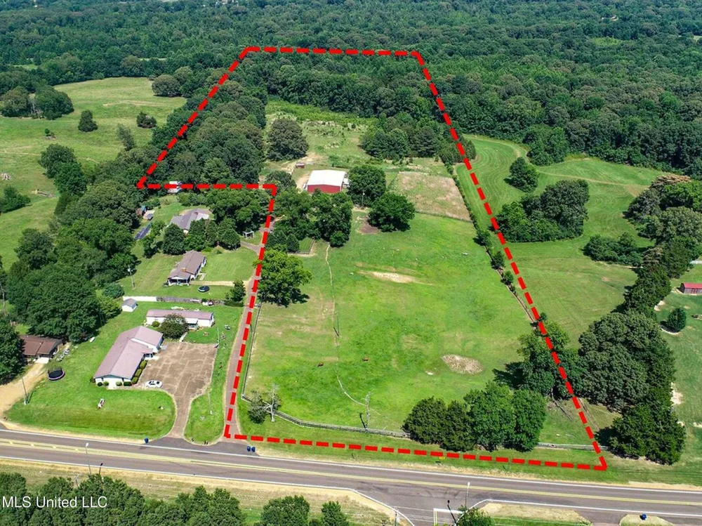 14912b 35 Highway Batesville, MS 38606