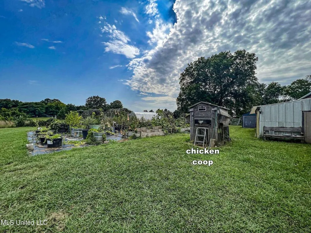 14912b 35 Highway Batesville, MS 38606