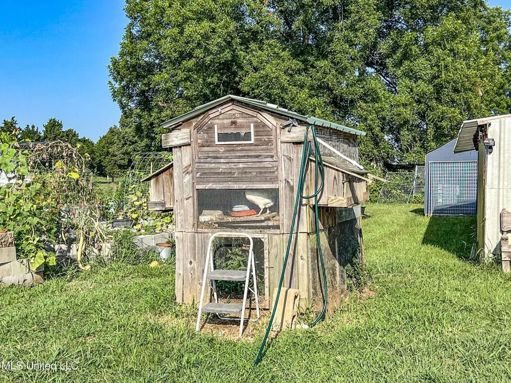 14912b 35 Highway Batesville, MS 38606