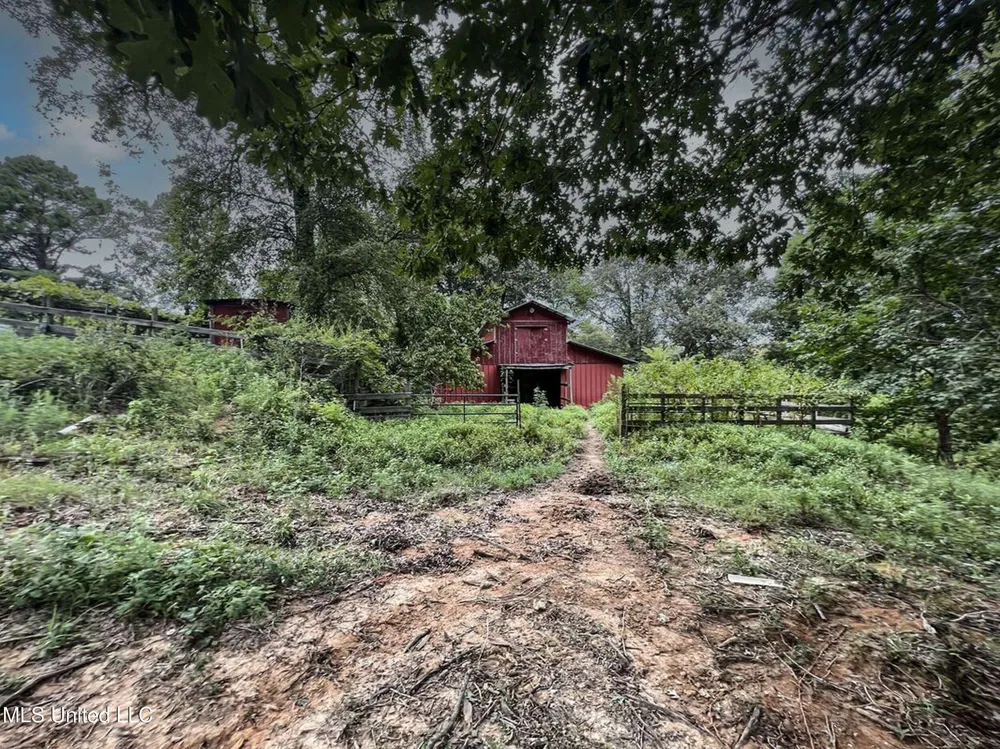 14912b 35 Highway Batesville, MS 38606