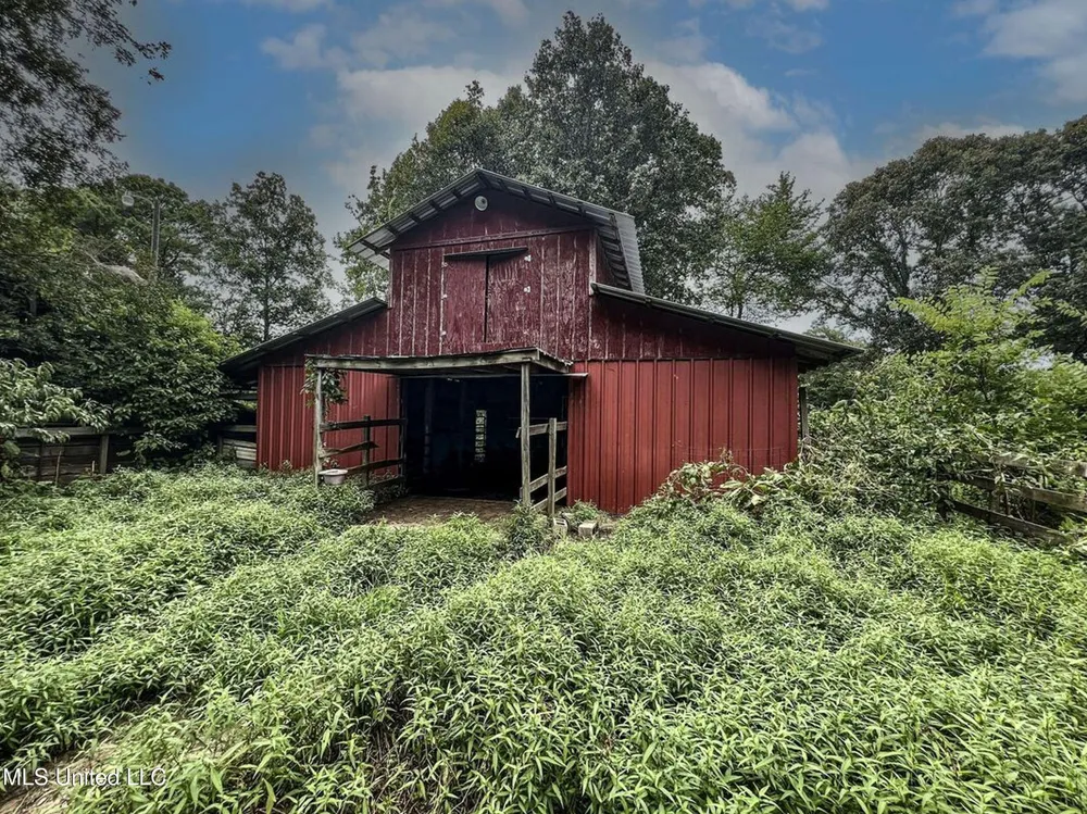 14912b 35 Highway Batesville, MS 38606