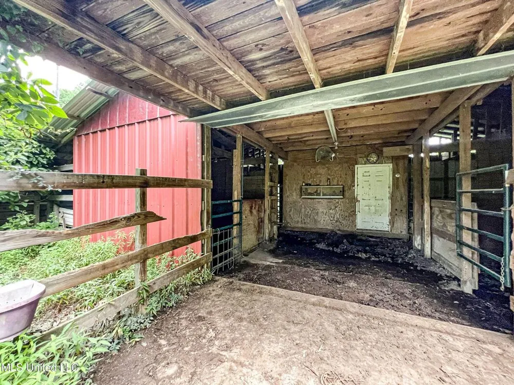 14912b 35 Highway Batesville, MS 38606