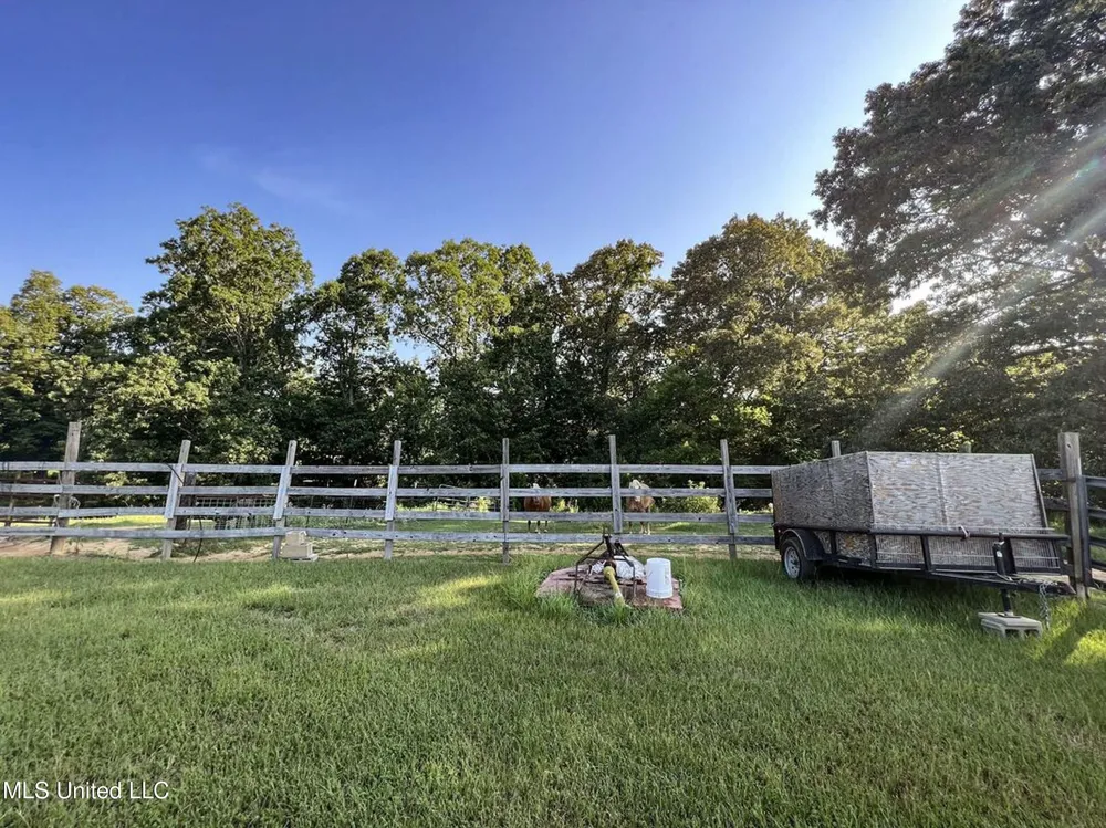 14912b 35 Highway Batesville, MS 38606