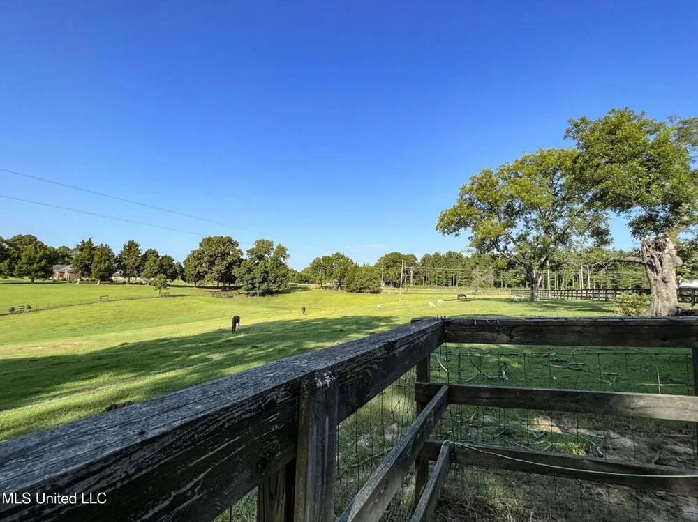 14912b 35 Highway Batesville, MS 38606