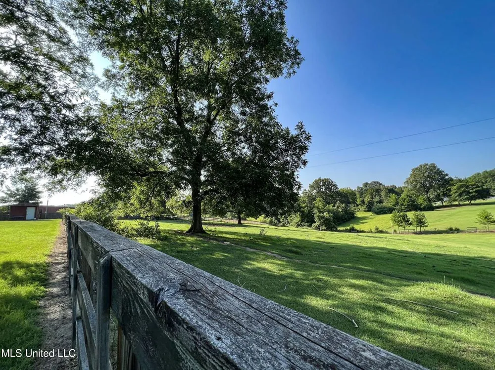 14912b 35 Highway Batesville, MS 38606