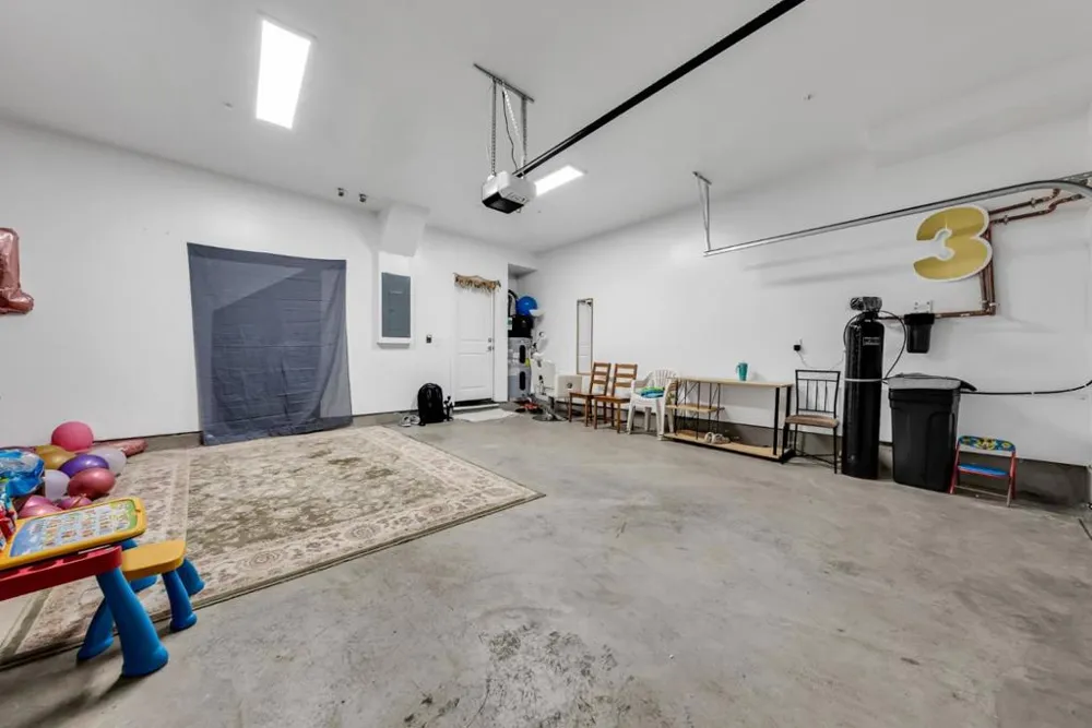 122 W Riverside Place Tracy, CA 95391