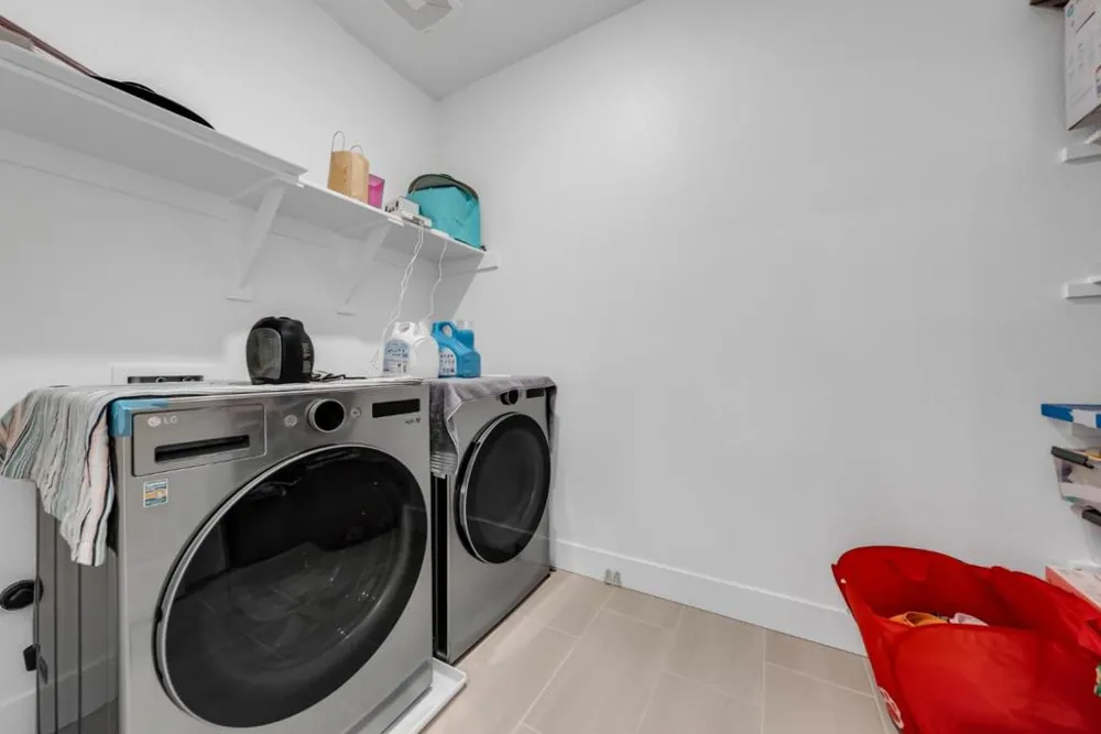 122 W Riverside Place Tracy, CA 95391