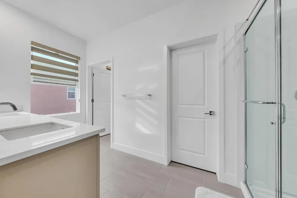 122 W Riverside Place Tracy, CA 95391
