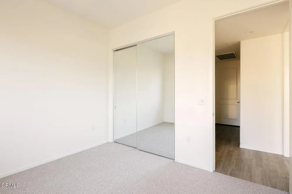 124 W Colorado Street #404 Glendale, CA 91204
