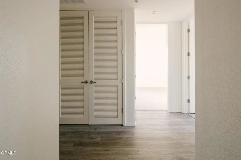124 W Colorado Street #404 Glendale, CA 91204