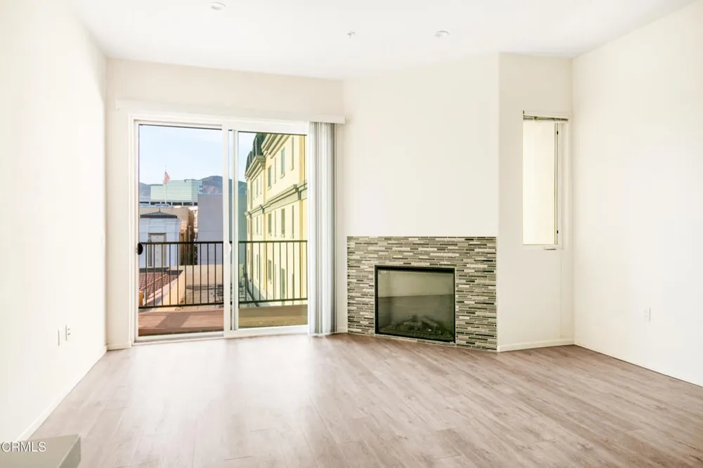 124 W Colorado Street #404 Glendale, CA 91204