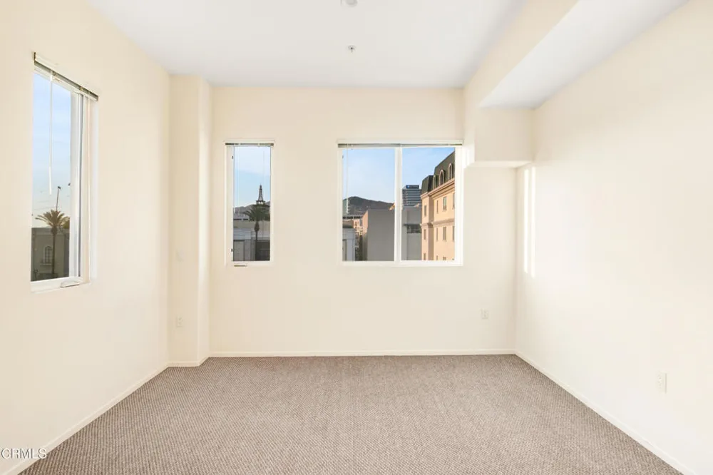 124 W Colorado Street #404 Glendale, CA 91204