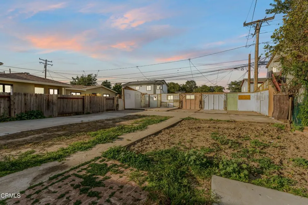 425 W 1st Street Oxnard, CA 93030