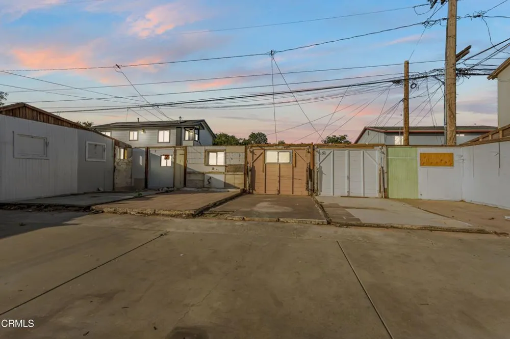 425 W 1st Street Oxnard, CA 93030